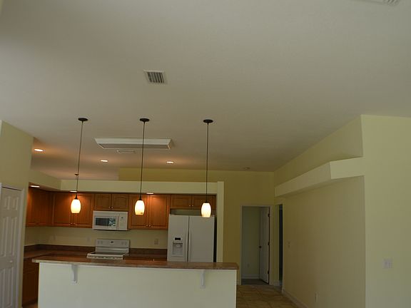 2nd image of 502 Columbus Ave