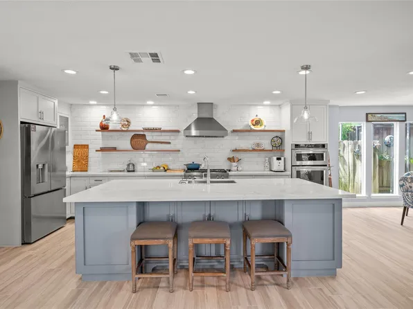 842 Ivy Wall Dr, Houston, TX 77079