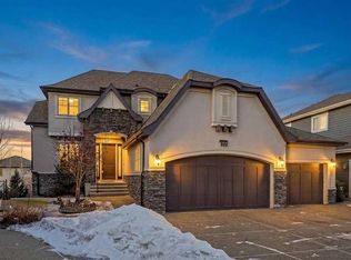 72 E Rockcliff Grv NW, Calgary, AB T3G0C8