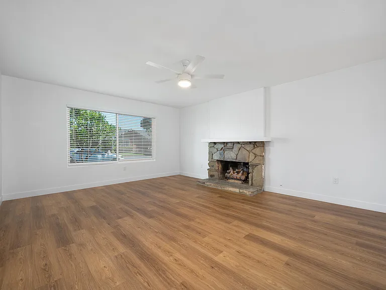 2620 W Aurora St #1 — Photo 9