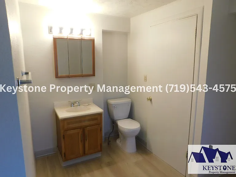 706 W Adams Ave — Photo 13