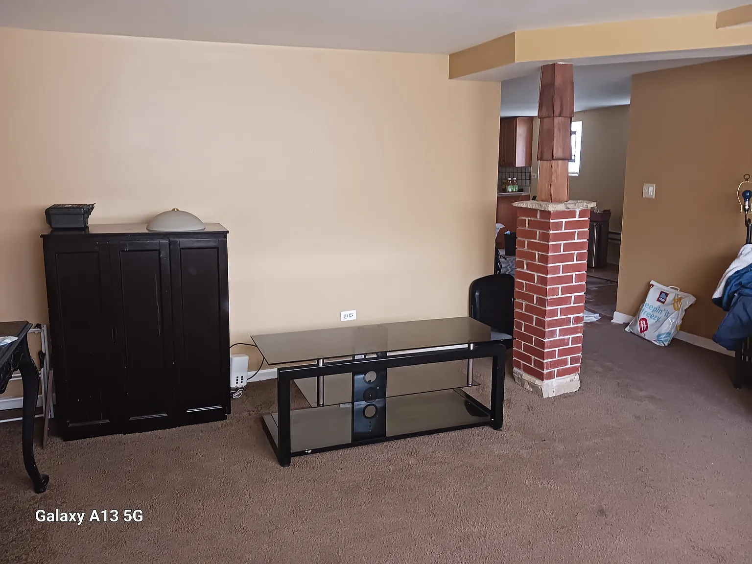 2 bed, 900 sqft, $1,150 — Photo 1