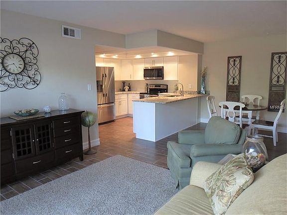 4th image of 19505 Quesada Ave #H