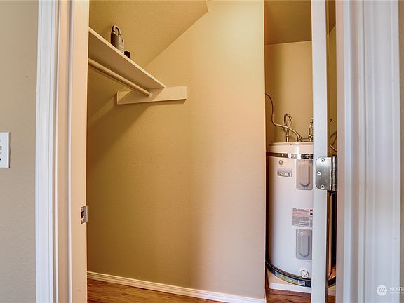 5th image of 12025 124th Avenue Ct E