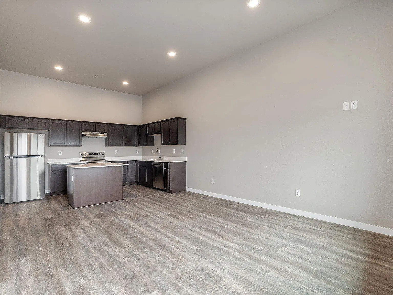 1 bed, 800 sqft, $1,895 — Photo 4