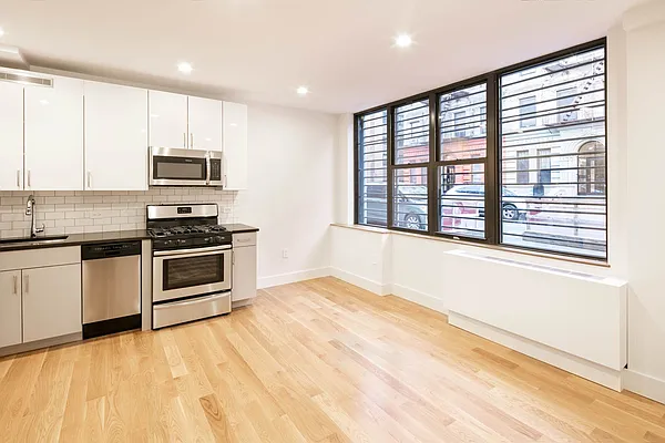 Rented by Pielet Brothers Management LLC | media 18