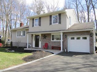 43 Birmingham Dr, Manalapan, NJ 07726