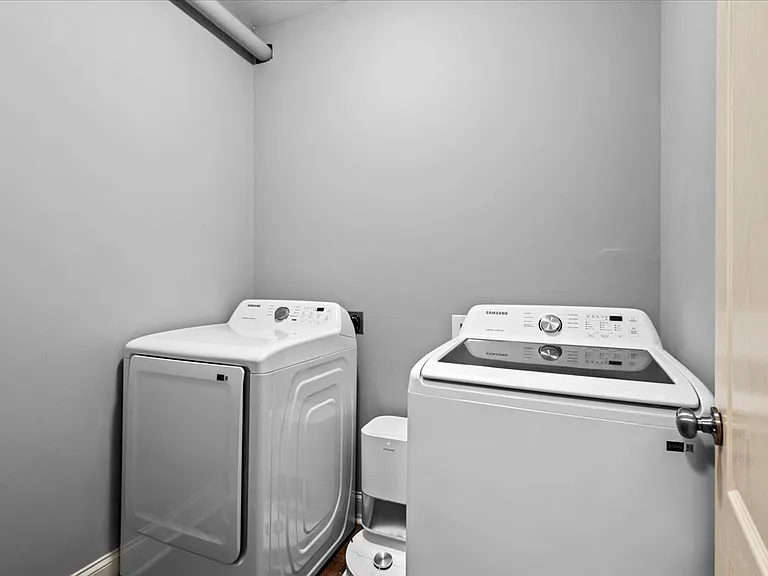 Basement Laundry Room