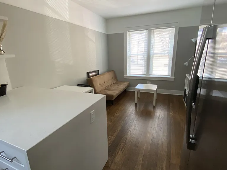 5034 N Washtenaw Ave #7 — Photo 1