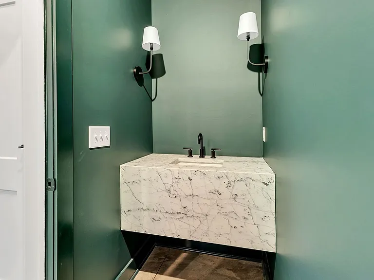 5917 Robertson Ave — Photo 5
