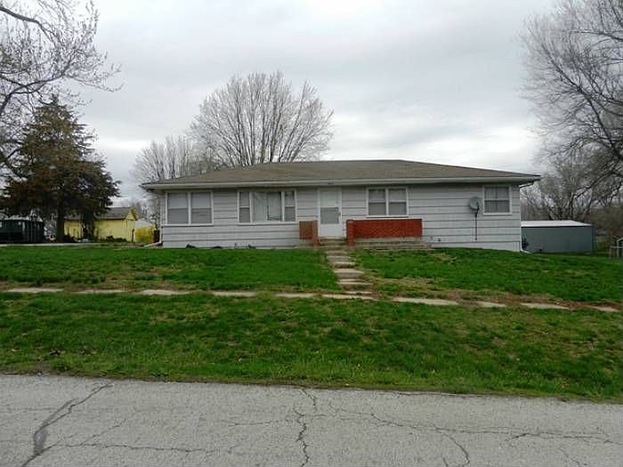 welcome to 503 E 3rd St