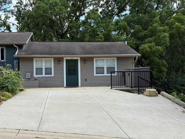 317 Wilson St #317, Mount Horeb, WI 53572