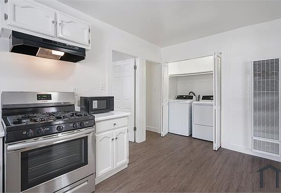 4th image of 5745 S Gramercy Pl