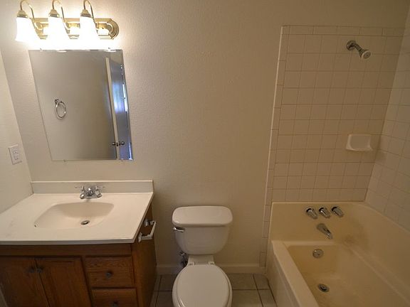 5th image of 2531 N 61st Dr