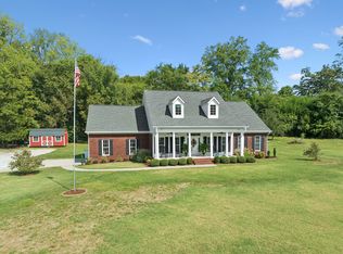 2288 Harlan Rd, Columbia, TN 38401