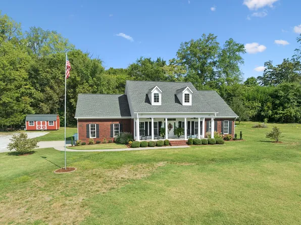 2288 Harlan Rd, Columbia, TN 38401