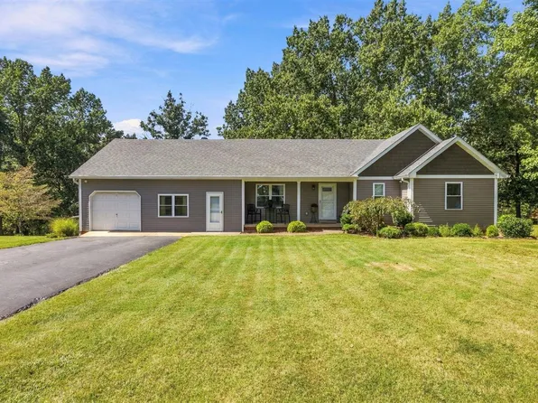 255 Jackson Ave, Scottsville, KY 42164