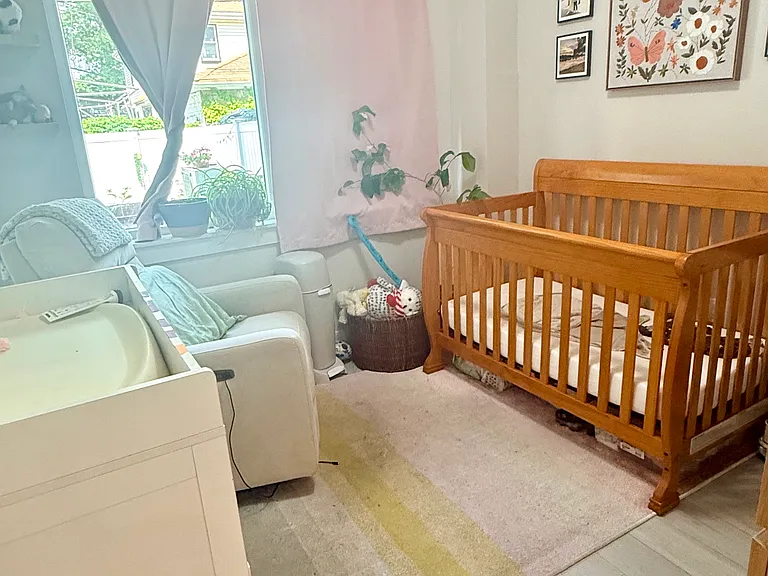 1544 Brooklyn Ave #1B — Photo 9