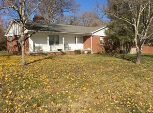 380 East Dr, Oak Ridge, TN 37830