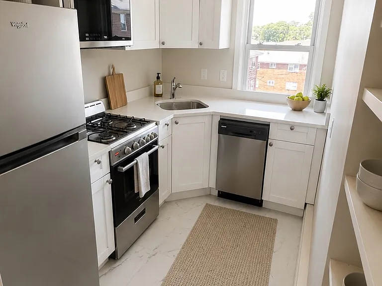 325 Grantwood Blvd #6 — Photo 4