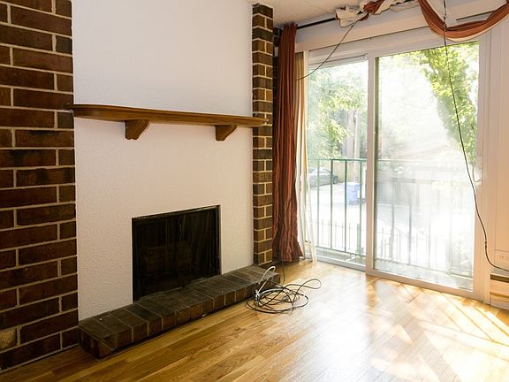 5th image of 915 W Montana St APT 14
