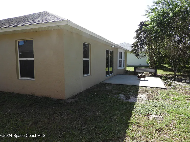 4825 47th Ct — Photo 24