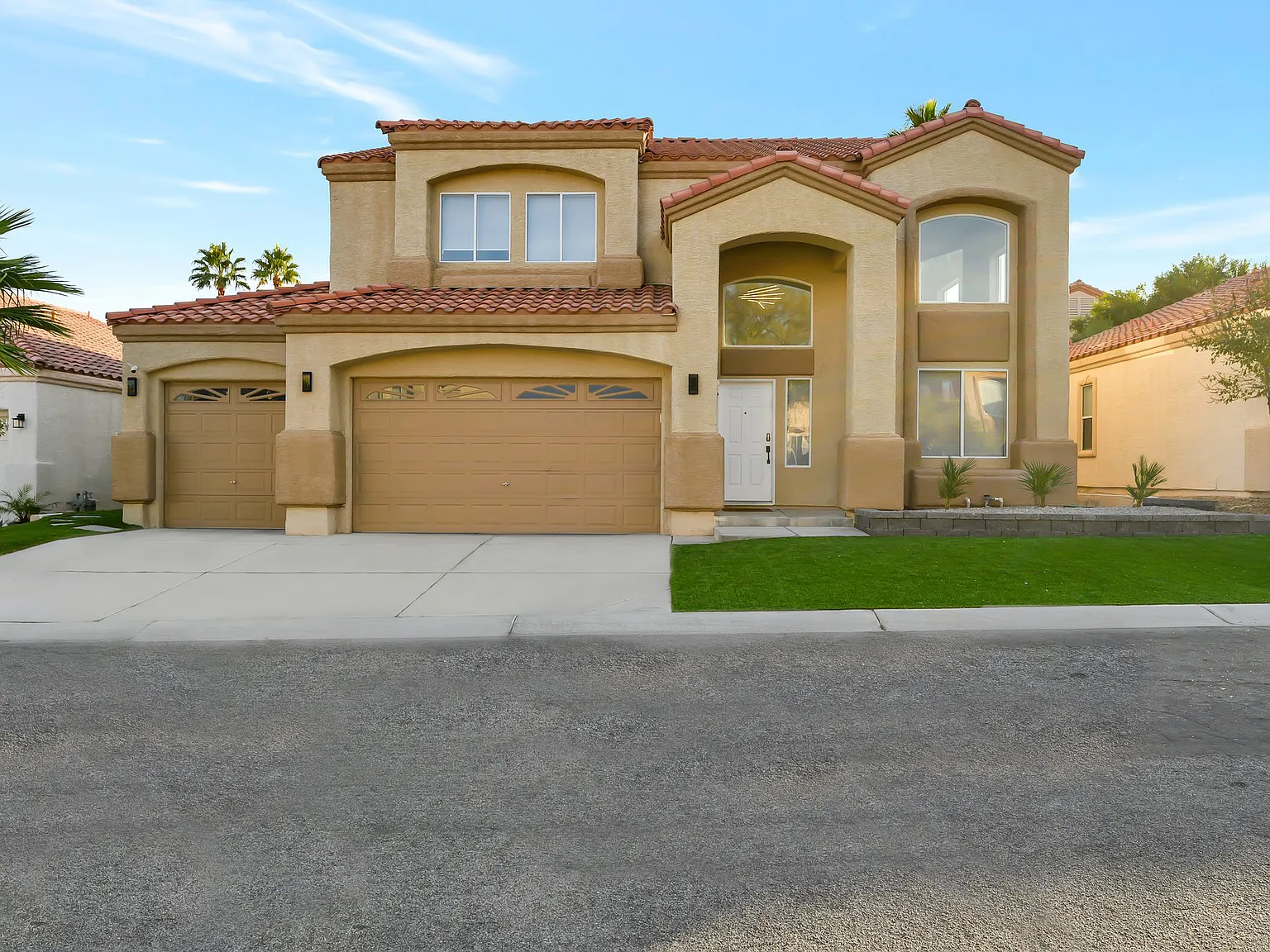 8009 Nestled Vista Ave — Photo 2
