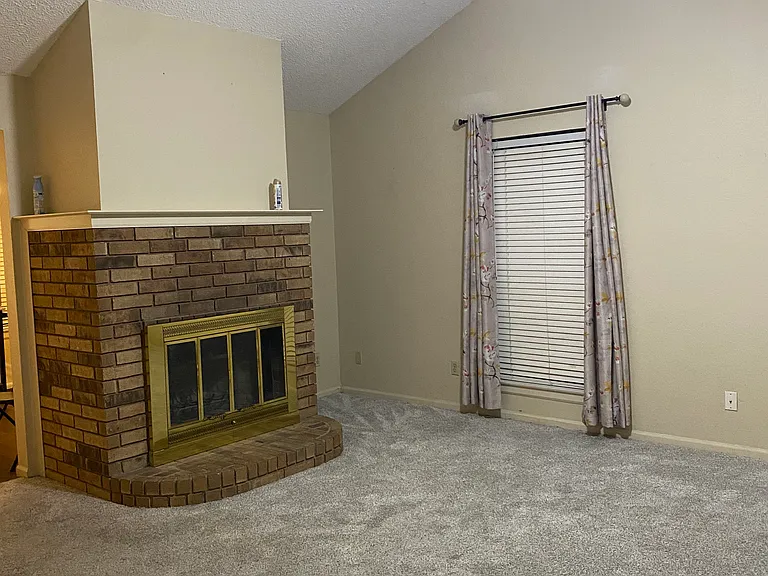 262 Pinyon Ln — Photo 3