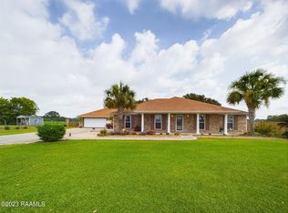 8286 Fusilier Rd, Maurice, LA 70555