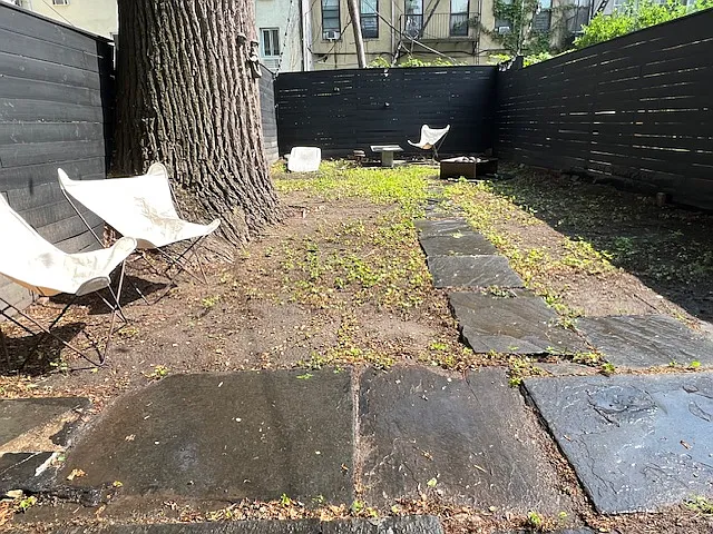88 Pulaski St #1 — Photo 10