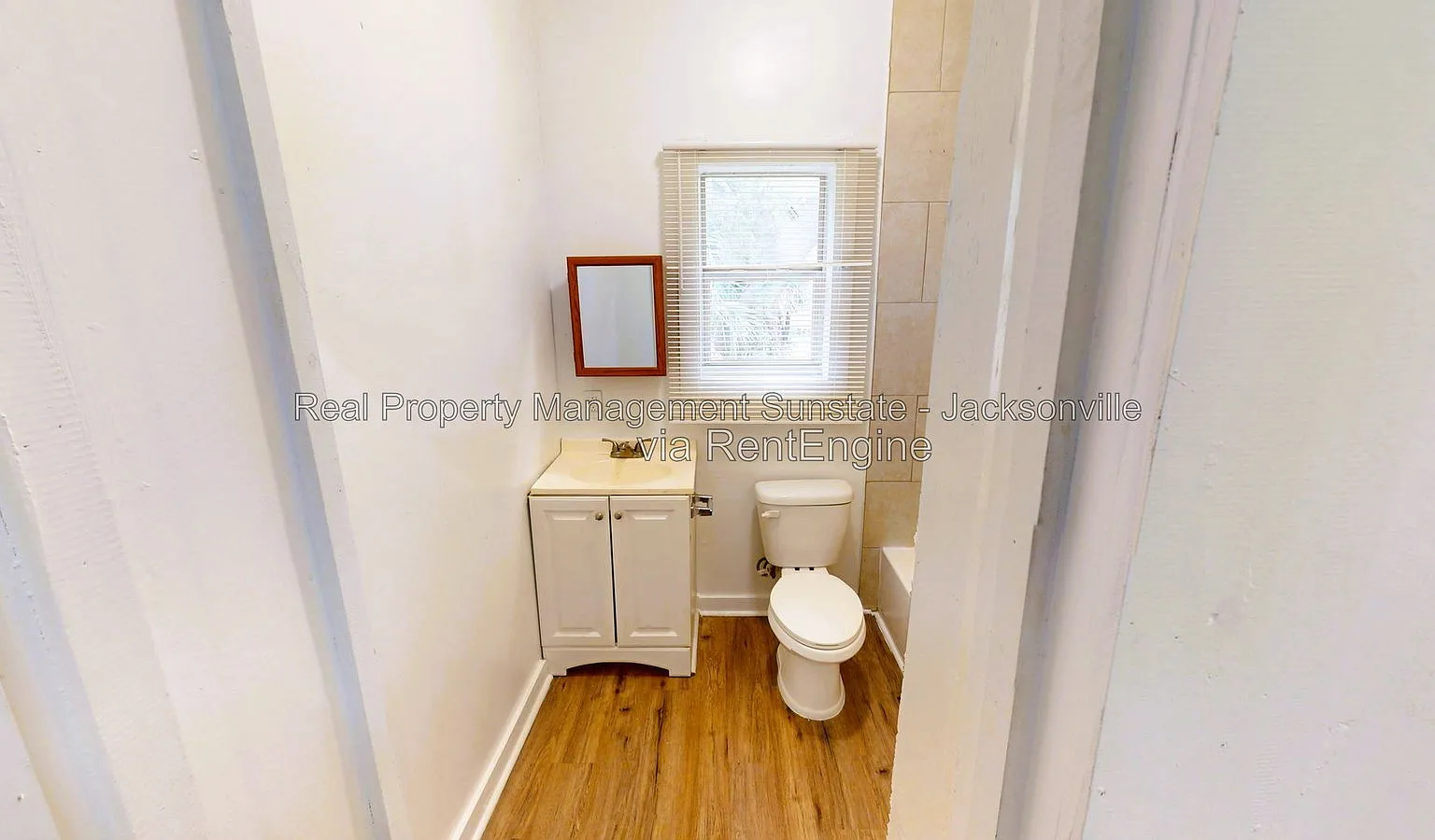 2 bed, 1.0 bath, 900 sqft, $875 — Photo 3