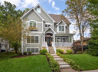 7 N Julian St, Naperville, IL