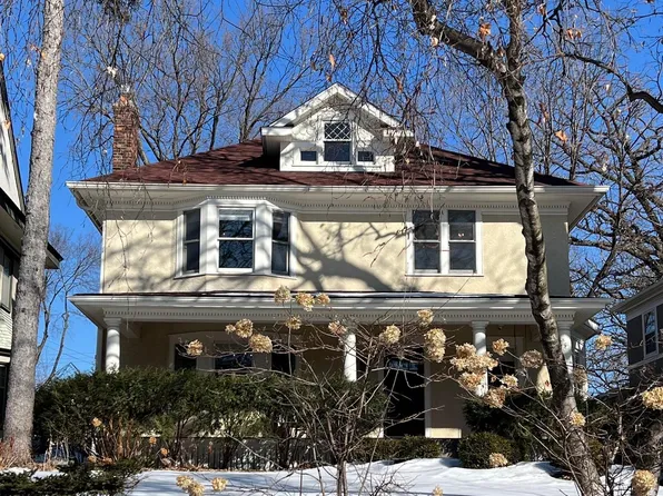 2460 W 22nd St, Minneapolis, MN 55405