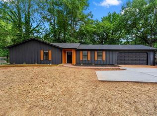 3375 King Arthur Dr SW, Marietta, GA 30008