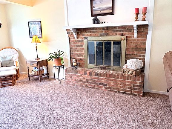 4th image of 1604 46th St