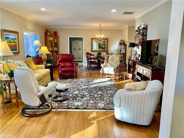 136 Willowbrook Pl, Bermuda Run, NC 27006