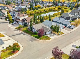 79 W Hillcrest Blvd, Strathmore, AB T1P 0A4