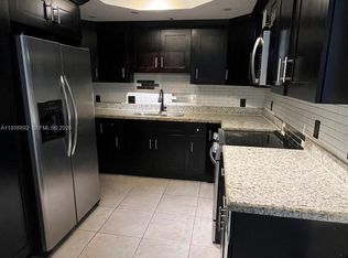 17455 NW 75th Pl APT 104, Hialeah, FL 33015