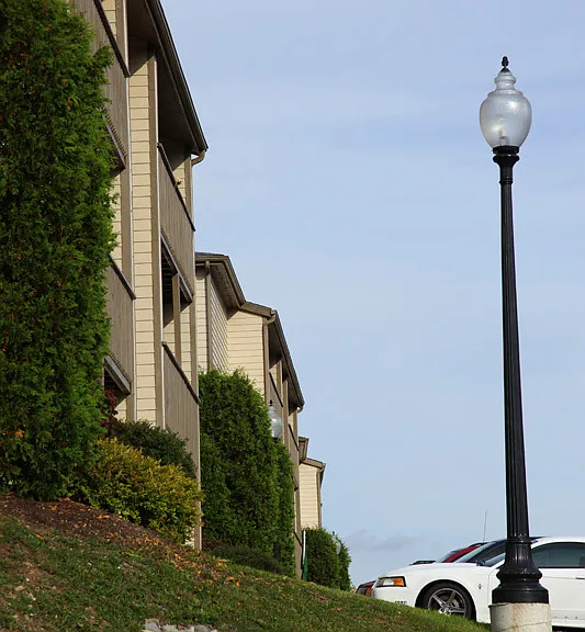 Newbury Apartment Homes — Photo 17
