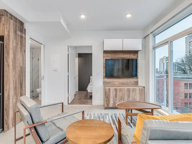 1170 Barclay St #305 — Photo 14