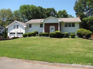 5 Cottontail Rd, Norwalk, CT 06854