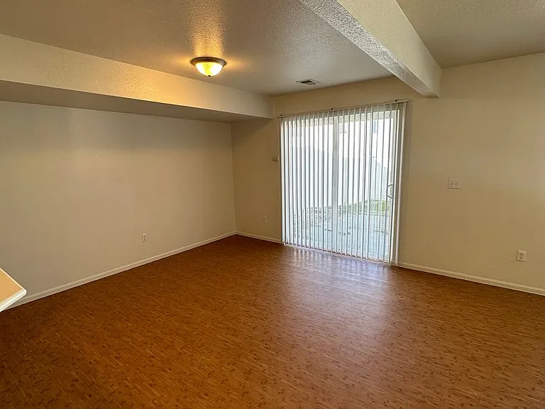 330 Arkel Way — Photo 3