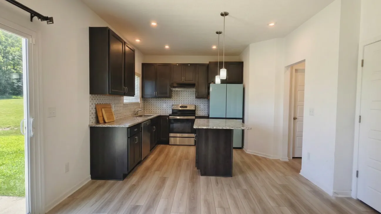 3 bed, 2.5 bath, 1991 sqft, $2,700 — Photo 4