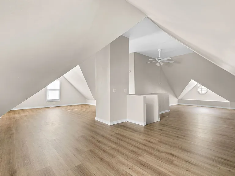 732 S Main Ave — Photo 33