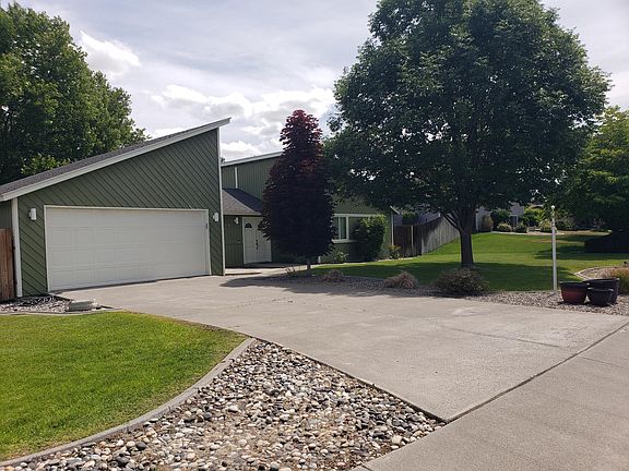 2nd image of 2416 Michael Ave