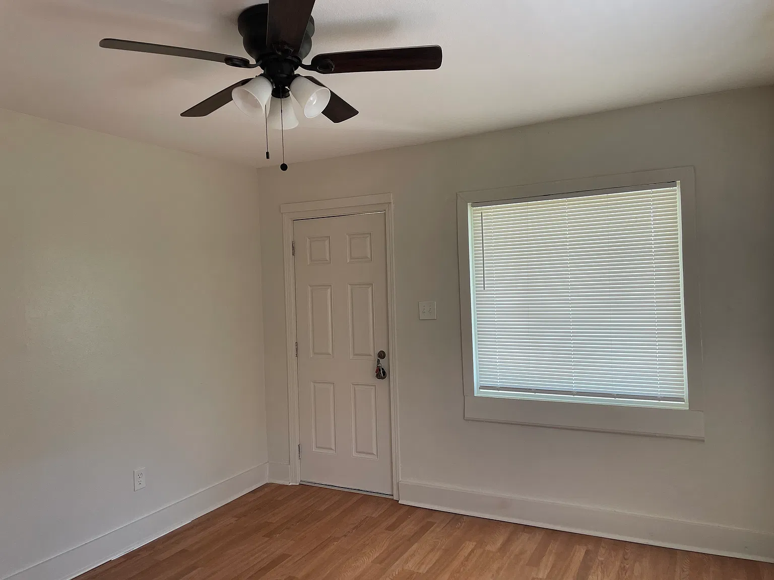 1 bed, 600 sqft, $1,200 — Photo 2