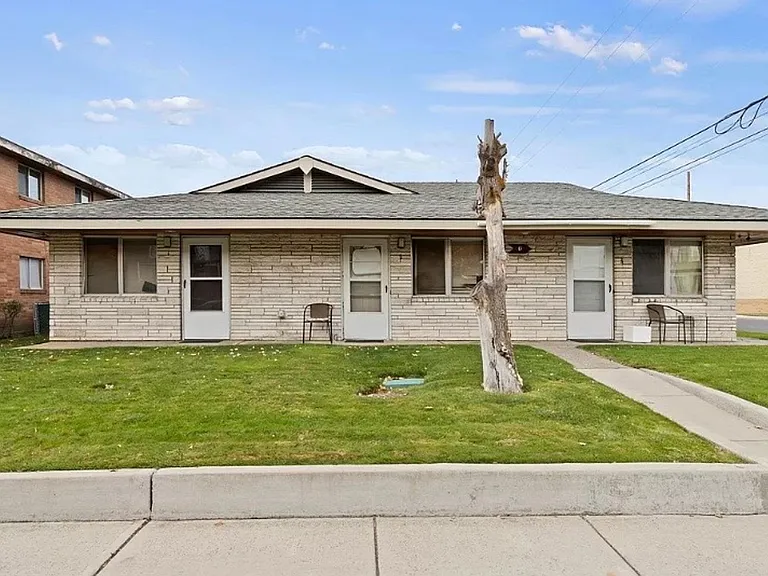 6029 North Mayfair Street — Photo 2
