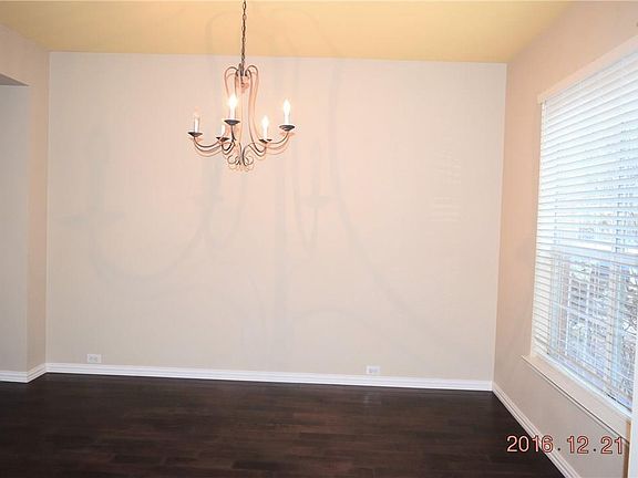 3rd image of 6908 Oak Falls Dr