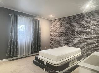 43 Courville Coach Way, Toronto, ON M2J3V6