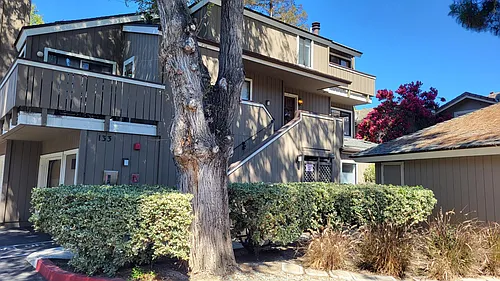 133 Union Ave #E Photo 1